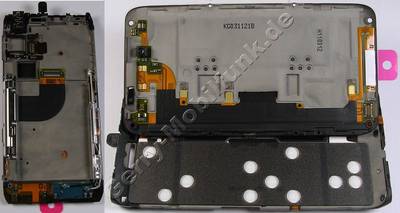 Gehäuseträger Oberteil mit Mechanik Nokia E7-00 original Gehäuse vom Displayteil mit Bügeln de rKlappe, Tastaturmodul der QWERTZ Tastatur, Flexkabel, Frontkamera, Menüstaturmodul, Mikrofon, Headsetbuchse, Antennenkabel, Seitentasten